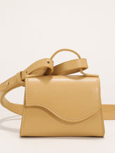 Sac à Main Petit Carré Rouge à Lèvres – Tendance et Audacieux